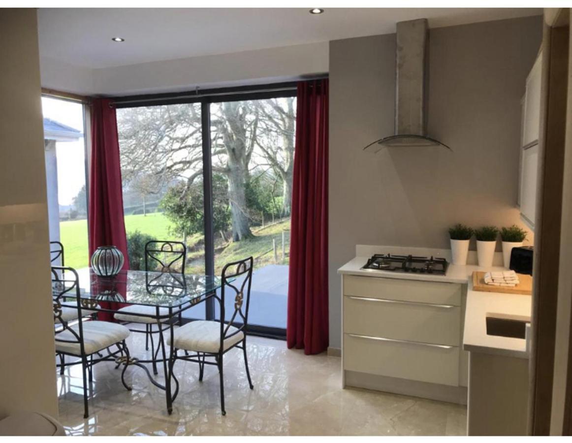 Luxurious Studio Apartment In Fahan Co Donegal Exterior photo